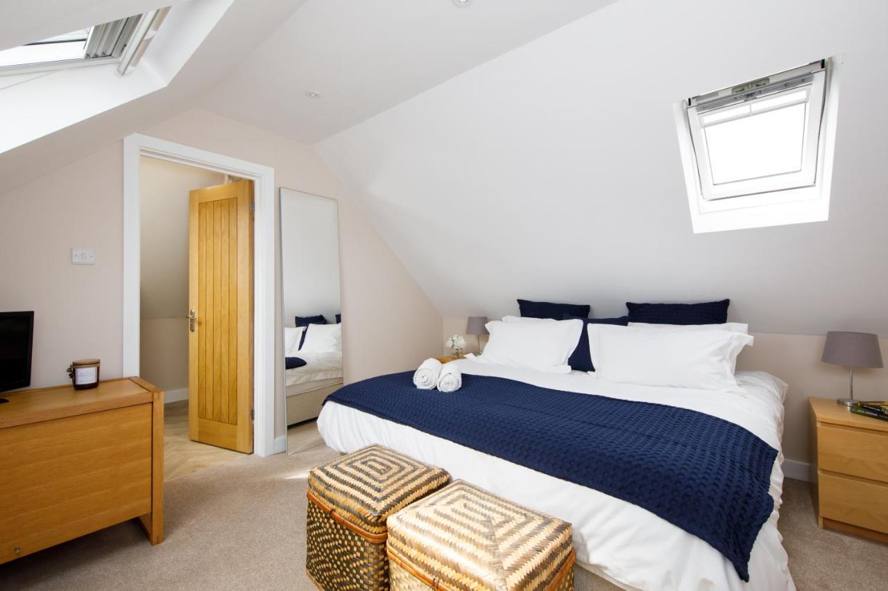 'Orchard Croft Lodge - Chichester', Book-Direct, New Home 1,367 Sq' Ft' , Can Sleep 8 On Request , Split & Link 'Super King' Size Beds, Free Wi-Fi, Sky Tv & Sky Sports, 9 - Minutes From West Wittering Beach, Very Quiet Location, Dog Friendly Esterno foto